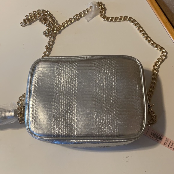 Victoria Secret Crossbody Purse. - Picture 3 of 6